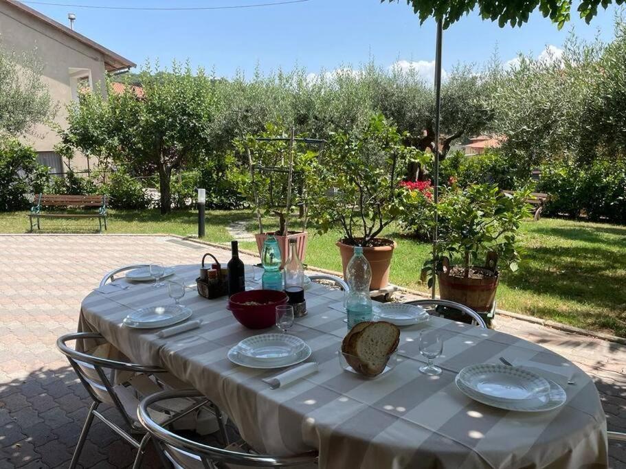 La Dimora Delle Rose Apartment Passignano sul Trasimeno Exterior foto